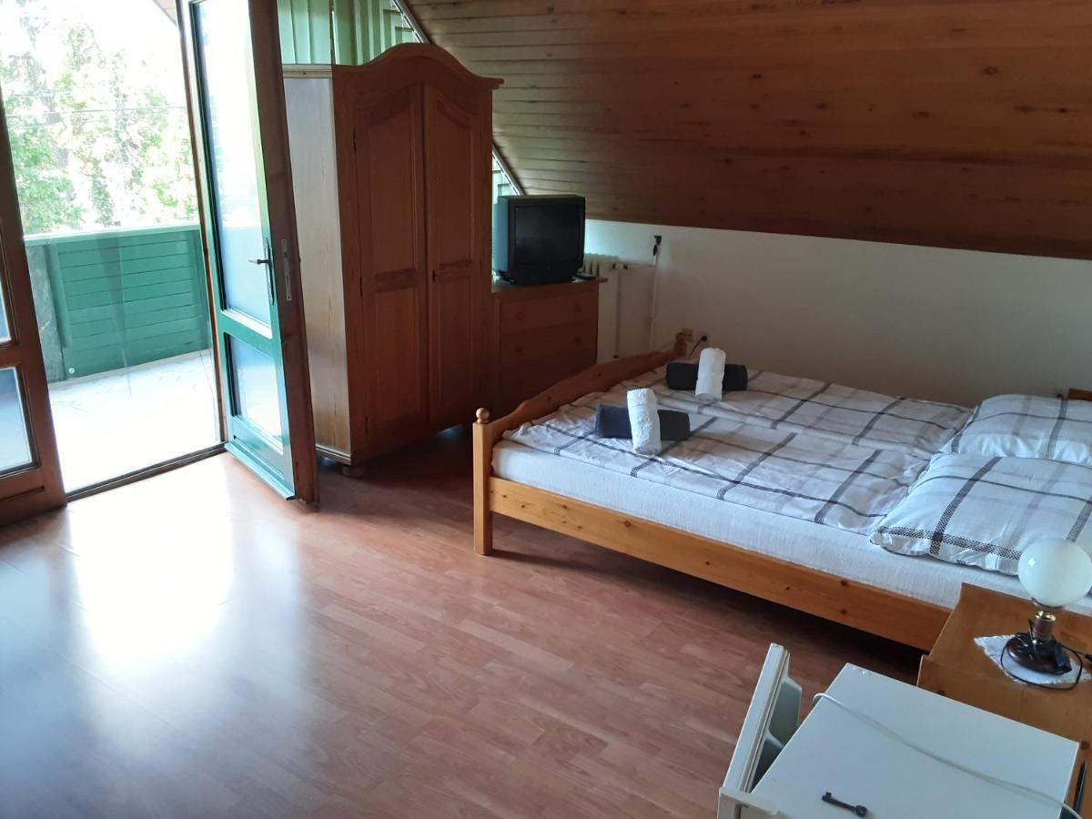 St Hubertus Panzio Bed & Breakfast Heviz Ngoại thất bức ảnh